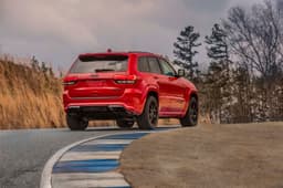 2018 Jeep Grand Cherokee Trackhawk image gallery